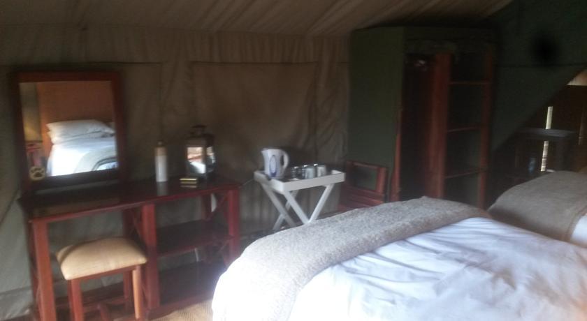 African Elegance Tented Lodge Boshoek Room photo